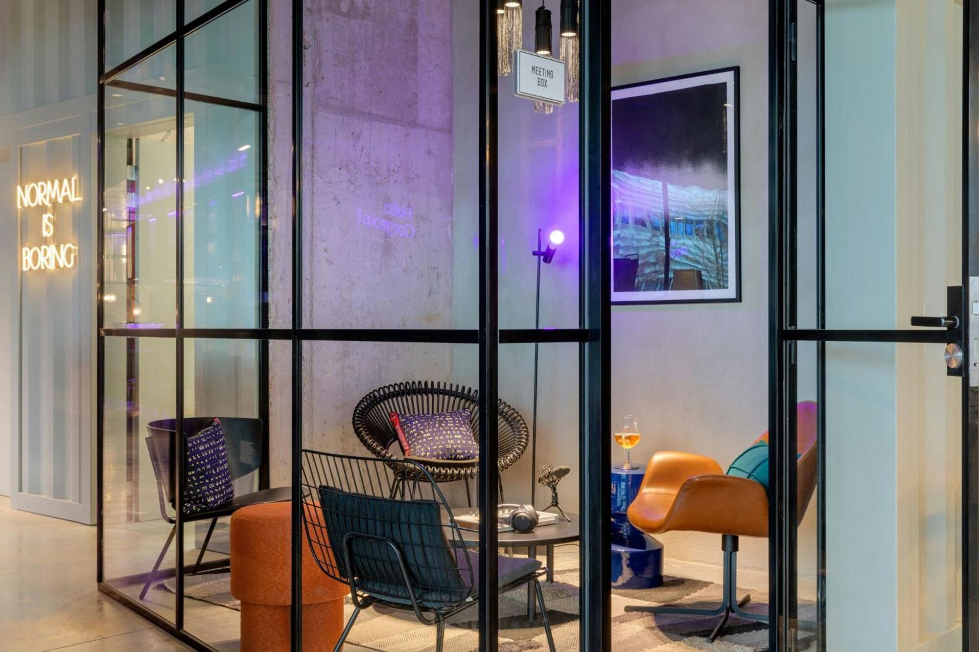 Hotel Moxy Antwerpen Exterior foto