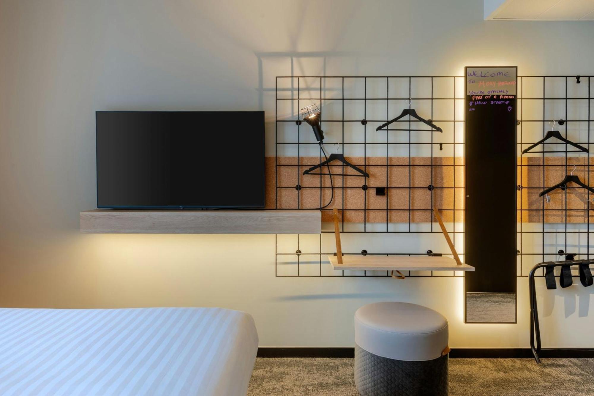 Hotel Moxy Antwerpen Exterior foto