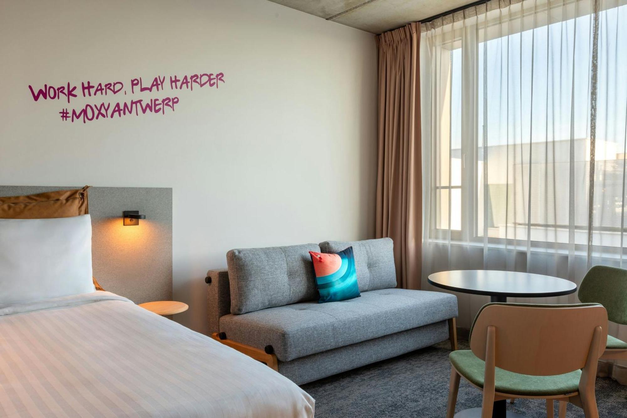 Hotel Moxy Antwerpen Exterior foto